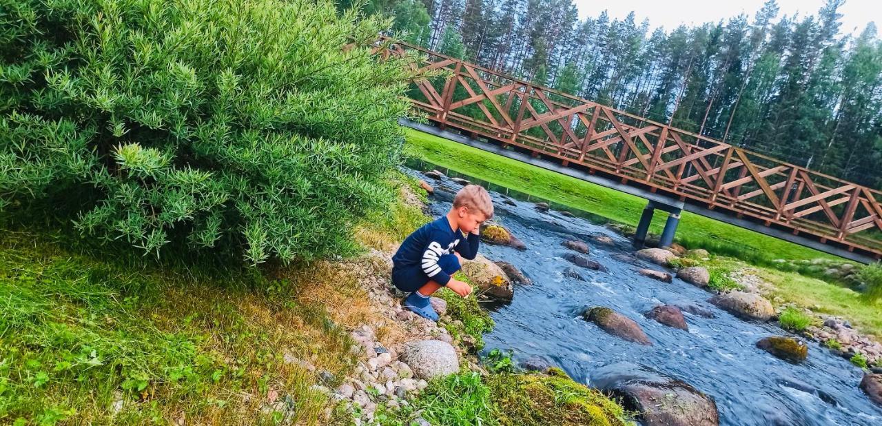 Orupohja Kaempingud Ja Telkimisala Hotel Põlva Buitenkant foto