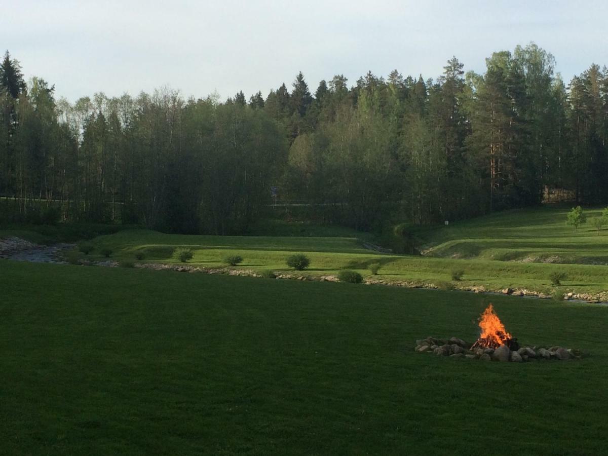 Orupohja Kaempingud Ja Telkimisala Hotel Põlva Buitenkant foto